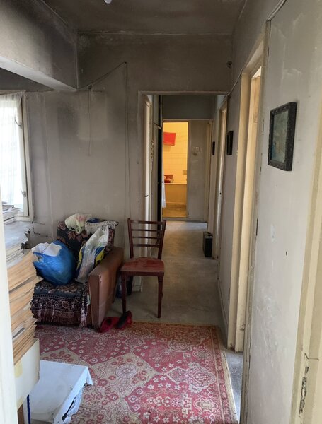 Rahova, Soseaua Alexandriei, Antiaeriana, bloc 1977.